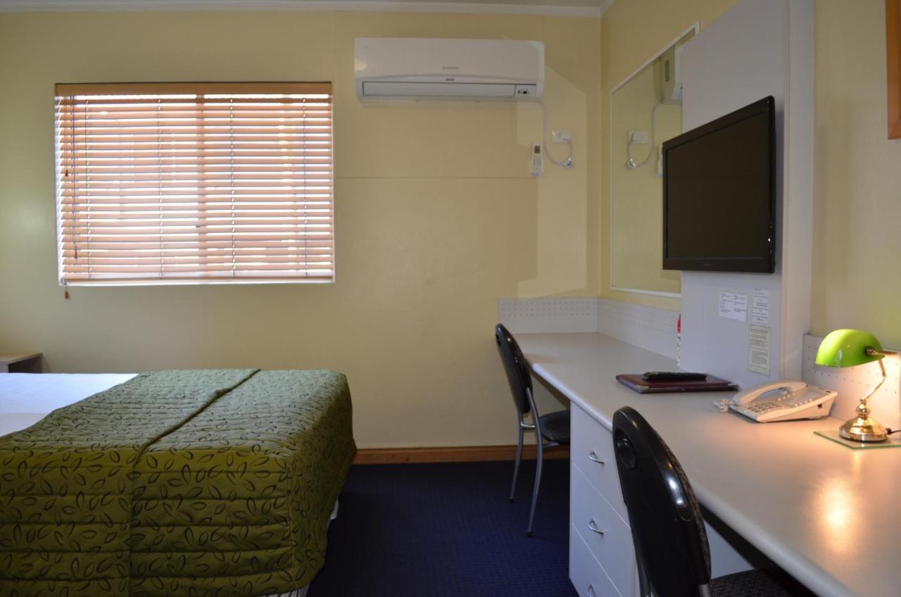 Motel Airport 3*